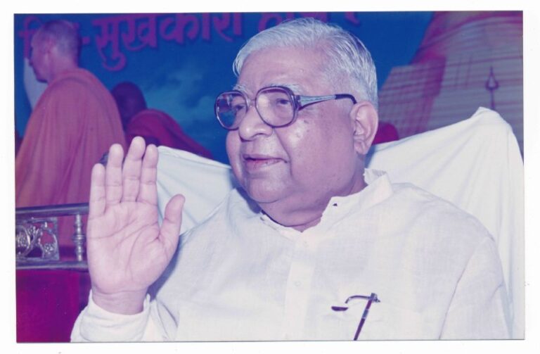 s.n. goenkaji at gloabl pagodar